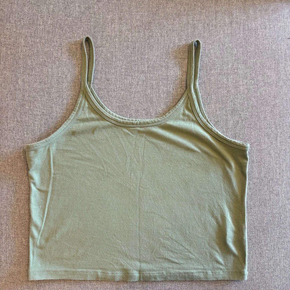 ARQ Celadon Crop Tank, 2X, EUC